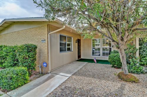 10527 Highwood Ln, Sun City, AZ 85373-1945
