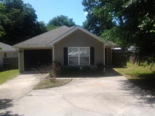2942 Sholtz Ave, Crestview FL  32539-7026 exterior