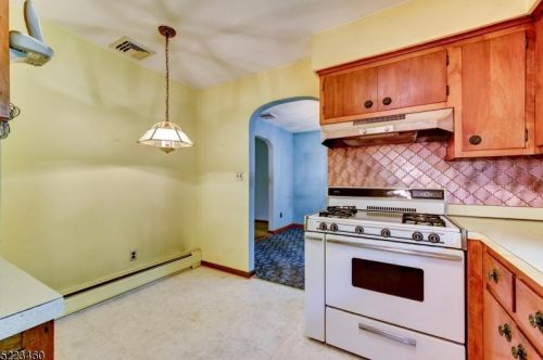 901 Meadowbrook Rd, Fredon NJ  07860-4519 exterior