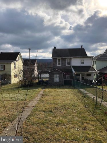 331 Wiconisco Ave, Porter, PA 17980-1535