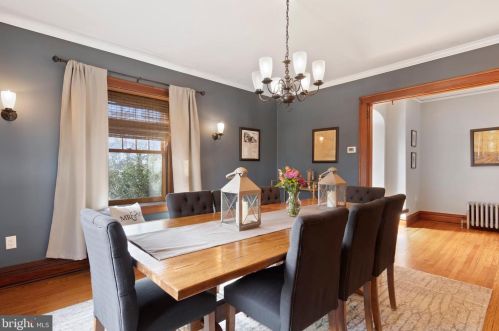 727 Baltimore Pike, Kennett Sq PA  19348-2405 exterior