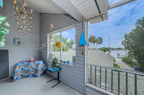 4832 Sunset Blvd, Port Richey FL  34668-6443 exterior