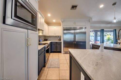 2505 20th Ave, Cape Coral FL  33904-3226 exterior