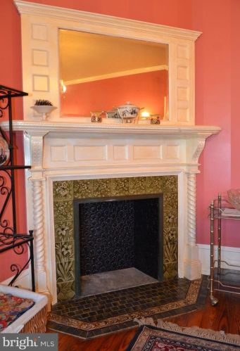 205 Lippincott Ave, Riverton NJ  08077-1309 exterior