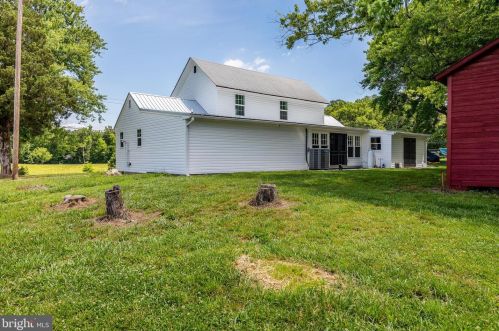 10842 Kings Hwy, Montross VA  22520-2038 exterior