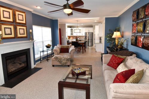 14276 Town Commons Way, Gainesville VA  20155-1497 exterior