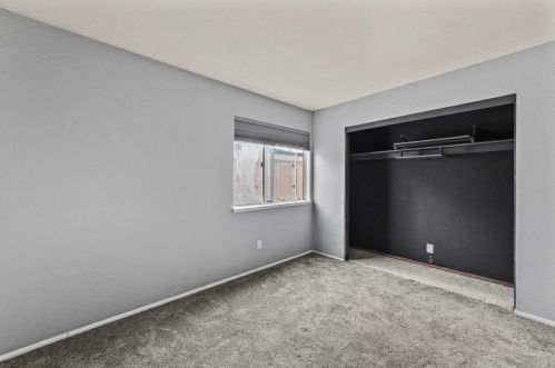 8856 Hiddenspring Way, Elk Grove CA  95758-6153 exterior