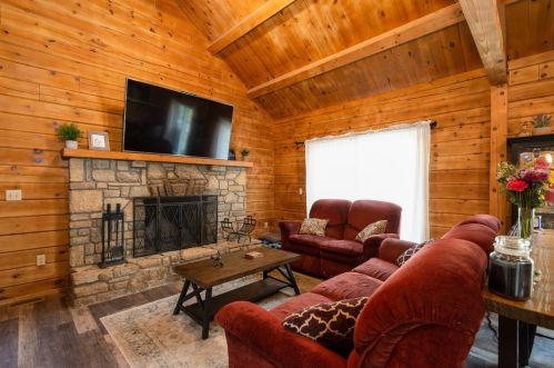 10871 Sand Run Rd, New Haven OH  45030-8946 exterior