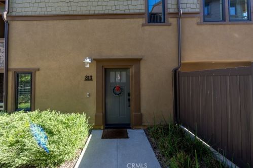 813 Kennebeck Ct, San Diego, CA 92109-7603