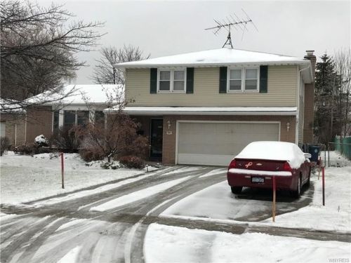 161 Foxpoint, Buffalo, NY 14221-2430