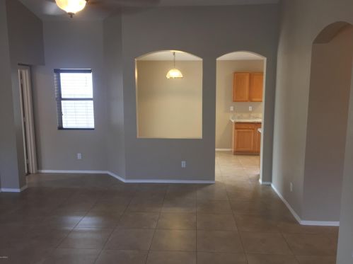 3426 Escuda Rd, Phoenix AZ  85050-7923 exterior