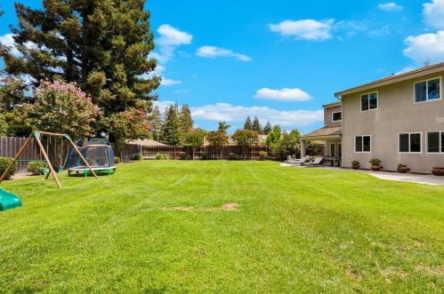 10013 Plaza De Oro Dr, Valley Home CA  95361-9235 exterior
