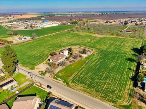 27642 Fig Ln, Newman CA  95360-1145 exterior