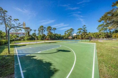 331 Dover Pl, Naples FL  34104-4789 exterior