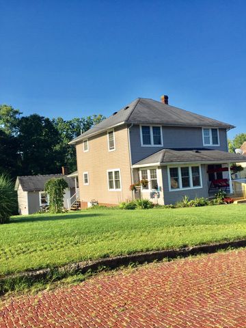 127 Church St, Corning, OH 43730-7501