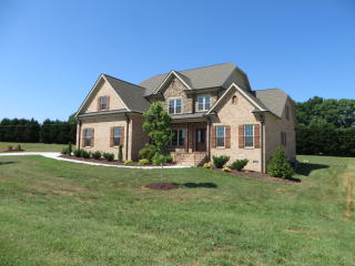 8310 Hunters Dr, Greensboro, NC 27455-8423