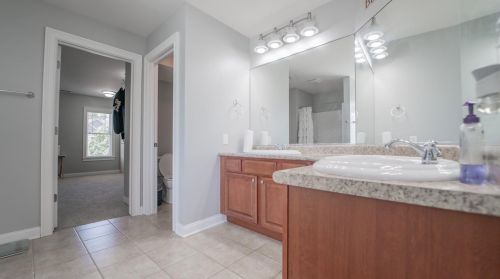 101 Muirfield Dr, Valpo IN  46385-6277 exterior