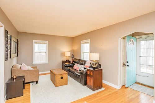 695 California Ave, Saint Paul, MN 55106-1001