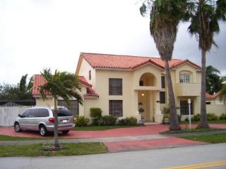 580 131st Ct, Miami, FL 33184-1253
