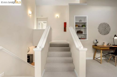 5525 Balboa Dr, Oakland CA 94611-2313 exterior