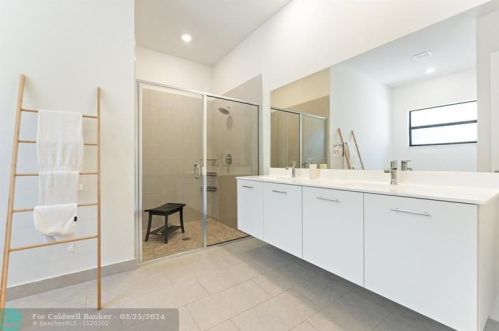 17451 41 St, Hollywood FL 33029-5035 exterior