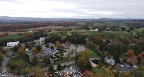 904 Blue Ridge Ave, Middleburg, VA 20117-2662