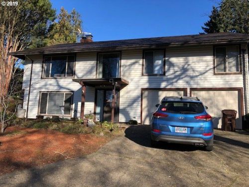 2140 Earl Ct, Damascus, OR 97030