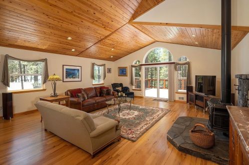 11426 Lausanne Way, Truckee, CA 96161-6011