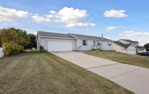 2190 Bufflehead Ln, Green Bay, WI 54311-6074