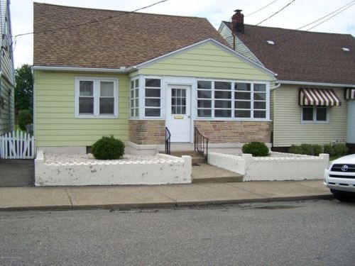 834 Grant St, Hazle Township, PA 18201-2317
