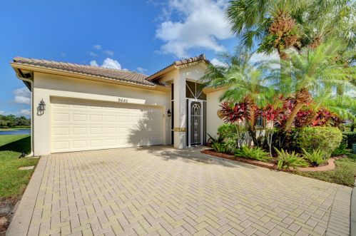 9645 Egret Chase Ln, West Palm Beach, FL 33411-1829