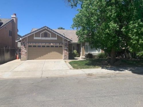 1119 Stoneglen Dr, Newman, CA 95360-1497