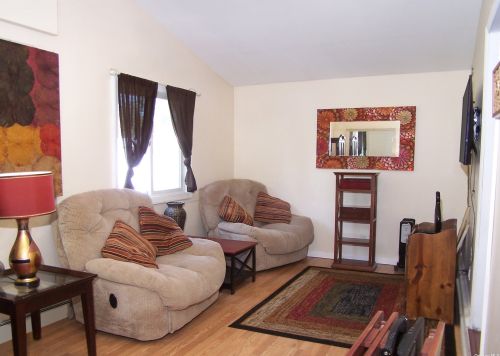 38 Knickerbocker Ave, Holbrook, NY 11741-1726