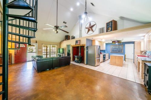 1511 Walnut Grv Rd, Midlothian TX  76065-4749 exterior