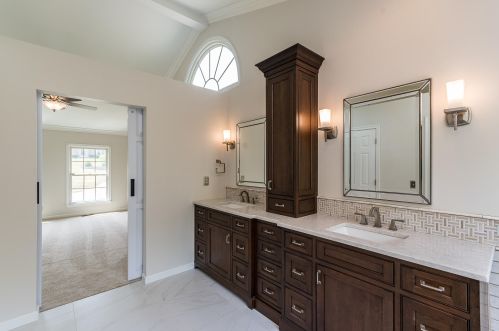 8235 Woodcreek Dr, Florence KY  41042-9119 exterior