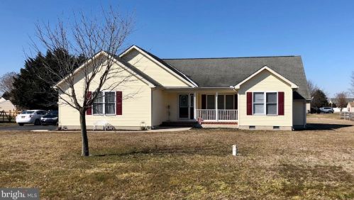706 Lindsay Ln, Slaughter Beach, DE 19963-2141