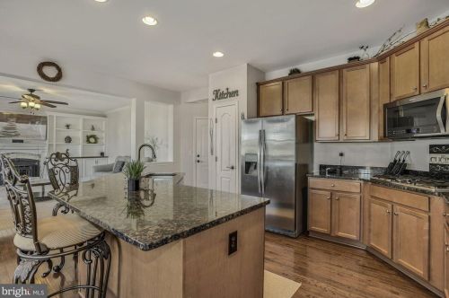 13503 Eagles Rest Dr, Leesburg VA 20176-5035 exterior