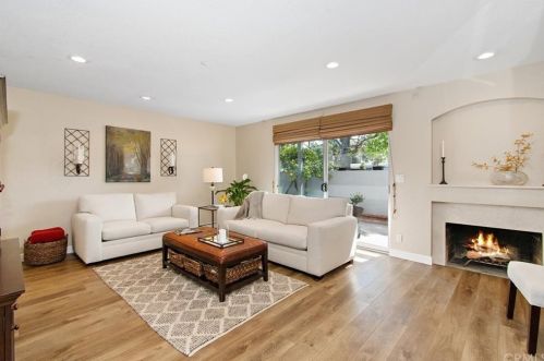 6867 Mulberry Ln, Garden Grove, CA 92845-2924