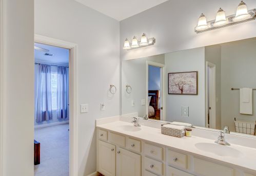 160 Fair Sailing Rd, Mount Pleasant SC  29466-8158 exterior