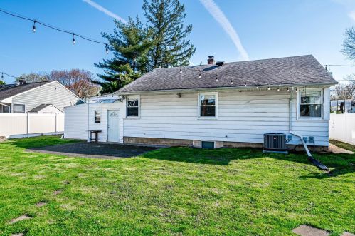 9 Madeline Ave, East Brunswick NJ  08816-3836 exterior