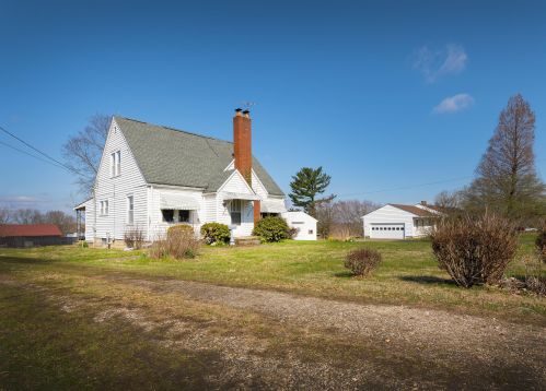 749 Upper Fredericktown Rd, Mount Vernon, OH 43050-9607