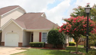 112 Orch Vw, Yorktown VA  23692-6136 exterior