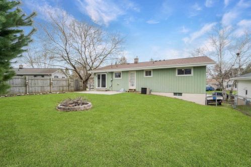 1106 Orchard Dr, Manitowoc WI  54220-1935 exterior