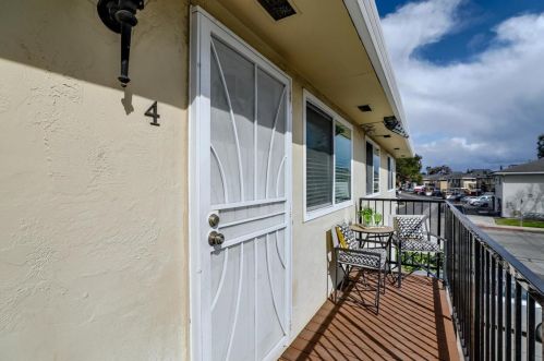 806 Blossom Hill Rd, San Jose, CA 95123-2719