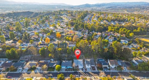 27067 Alabastro Dr, Santa Clarita CA  91354-2215 exterior