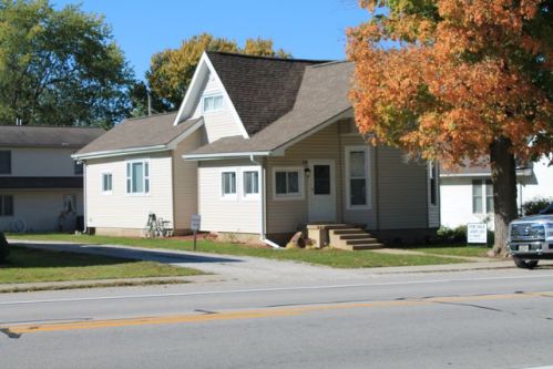 406 Main St, Boyleston, IN 46057-9580