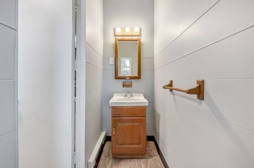 328 Moody Ave, New Castle PA  16105-2487 exterior