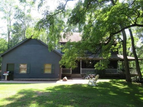 1956 Strong Rd, Waterford, PA 16441-2138
