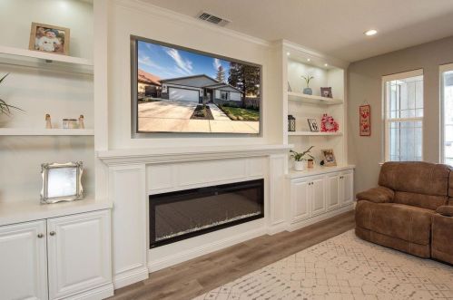 2440 Greenboro St, Turlock CA  95382-1433 exterior