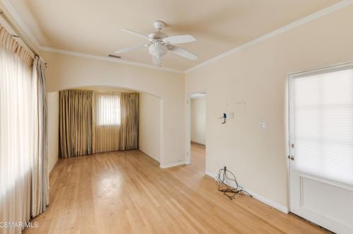 3192 Sycamore Dr, Simi Valley CA 93065-2703 exterior